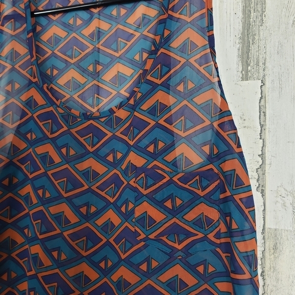 3/$15 Mine| sheer tank top size large - Picture 4 of 8